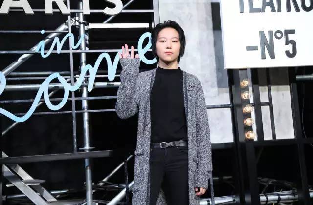 “新轻奢”时代来临：大牌们正尴尬呢，ESSE CHIC来了！