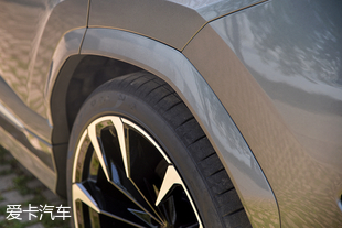 沉浸式体验提车兰博基尼urus,试驾兰博基尼urus顶配