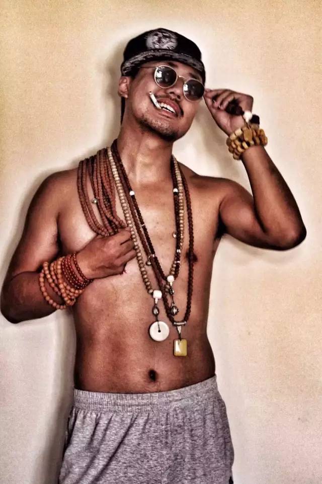 二十几岁环游世界,多大年纪还能环游世界