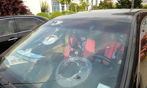 下雹子车损险管赔吗,开车开河里保险会赔么