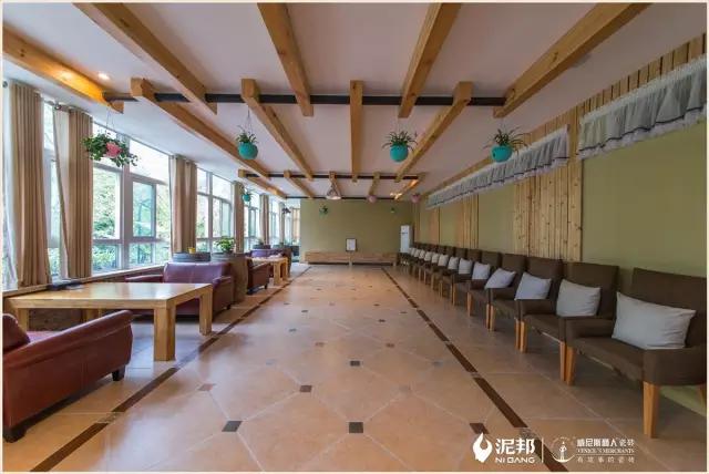 普通人买不起的奢侈品,高端餐饮会所的消费群体