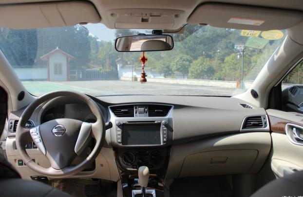 22款经典轩逸用车体验,十四代轩逸2022款一年用车费用