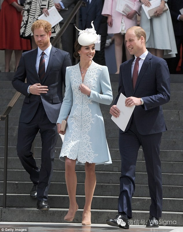 这是女王的90大寿,不是你们的红毯秀!