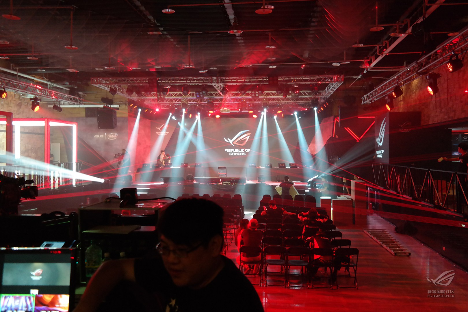 rog败家国度外设,rog败家之眼华硕主机