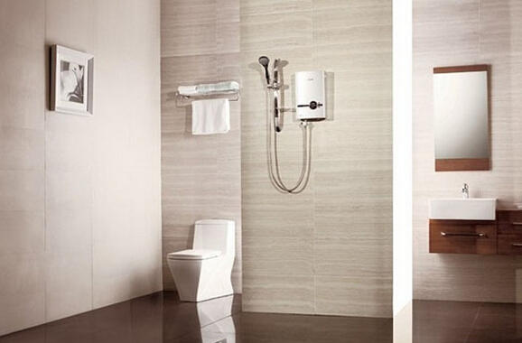 电热水器和即热式热水器哪个好用,即热式热水器7000w冬天够洗澡吗