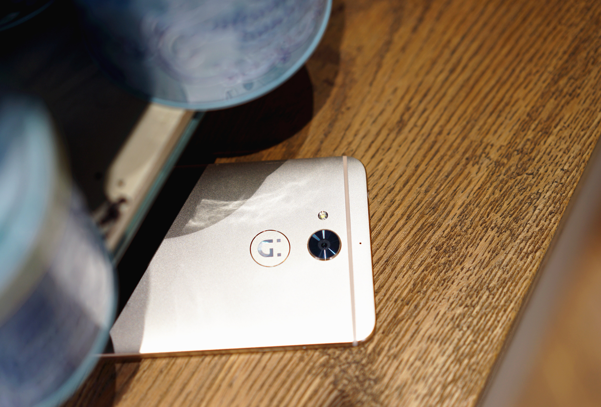 金立s6pro双清,金属光感超强的手机