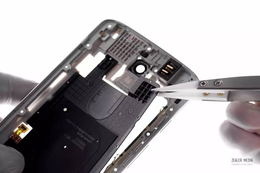 motox一代拆解,motox极耐摔吗