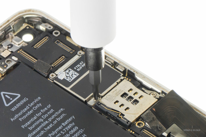 拆iphone5c教程,苹果5c换后壳