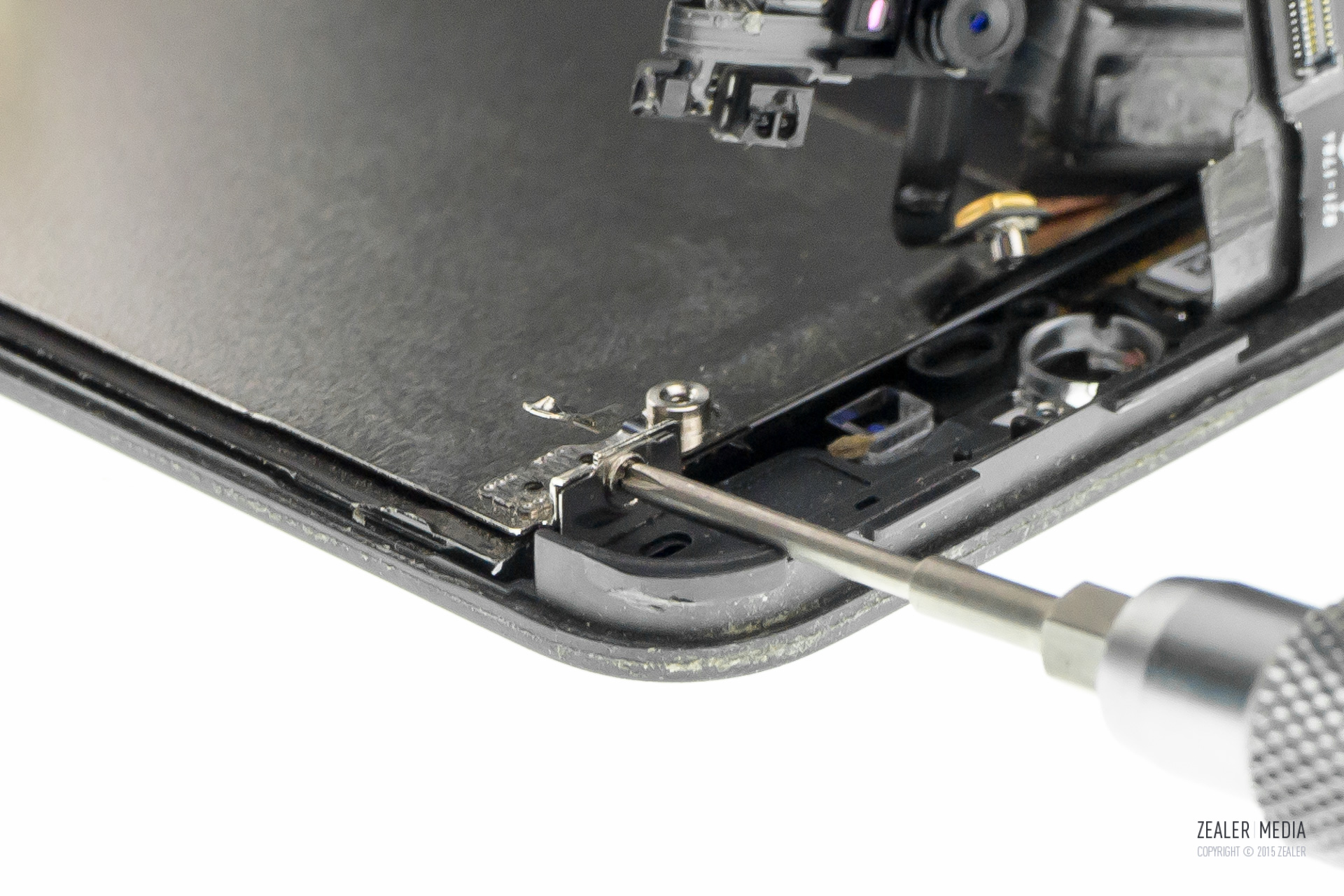 拆iphone5c教程,苹果5c换后壳