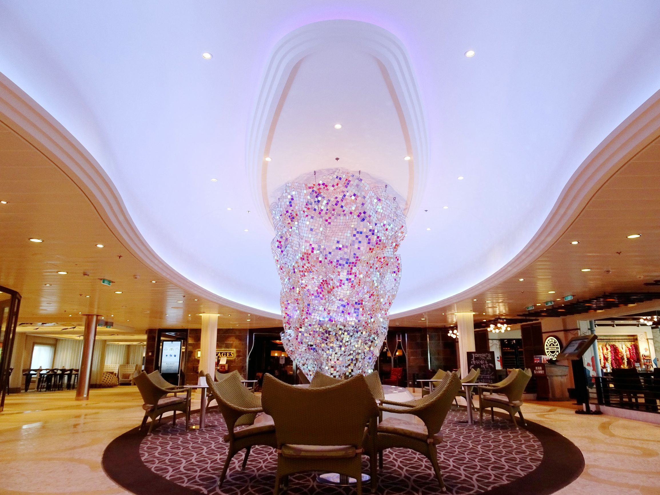 海洋量子号消费攻略,海洋量子号自由行攻略