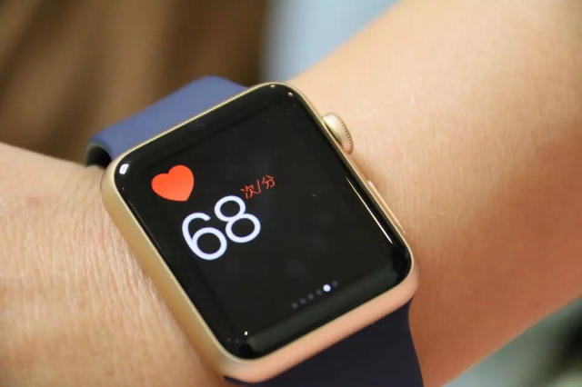 苹果手表3代可以更新watchos10,watchos8.3beta