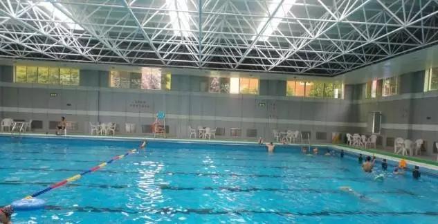 清凉一夏亲子游泳池,去西安游泳推荐哪个游泳馆