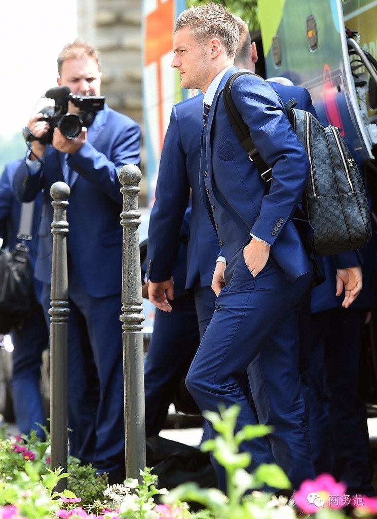 欧洲杯各大球队队徽和名称,欧洲杯各队穿什么颜色球衣