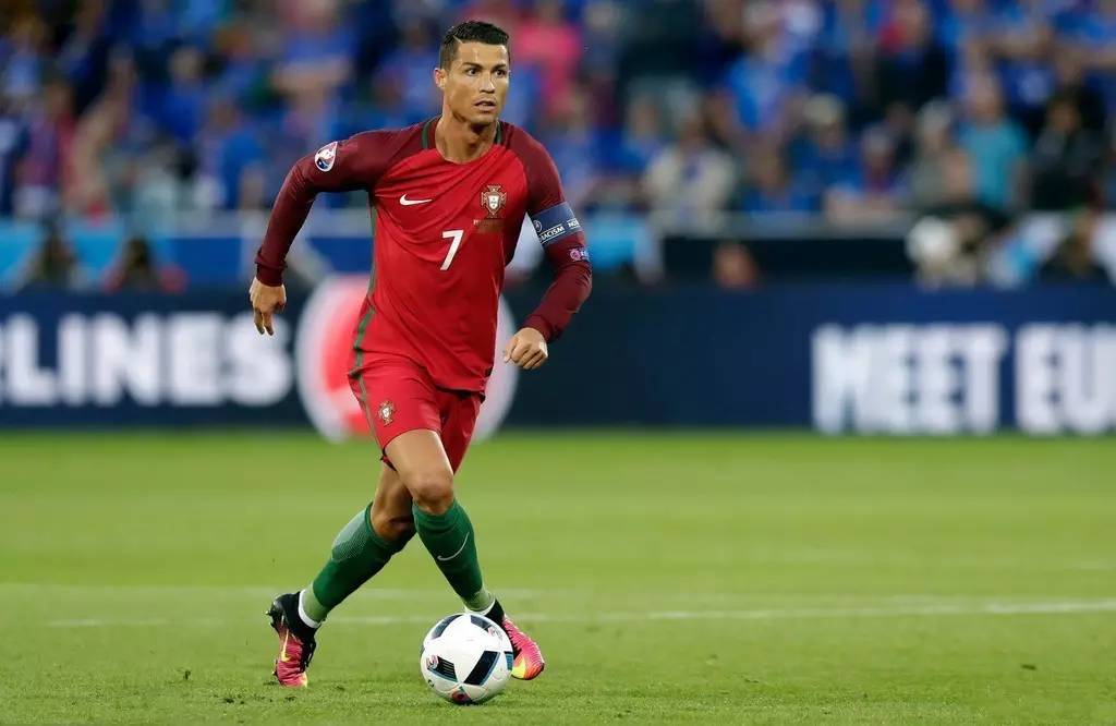 欧洲杯最贵的球星,2016欧洲杯c罗球鞋