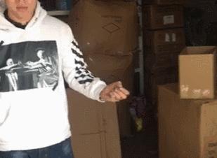 微商朋友圈卖东西赚钱吗,朋友圈的微商真的能赚钱吗