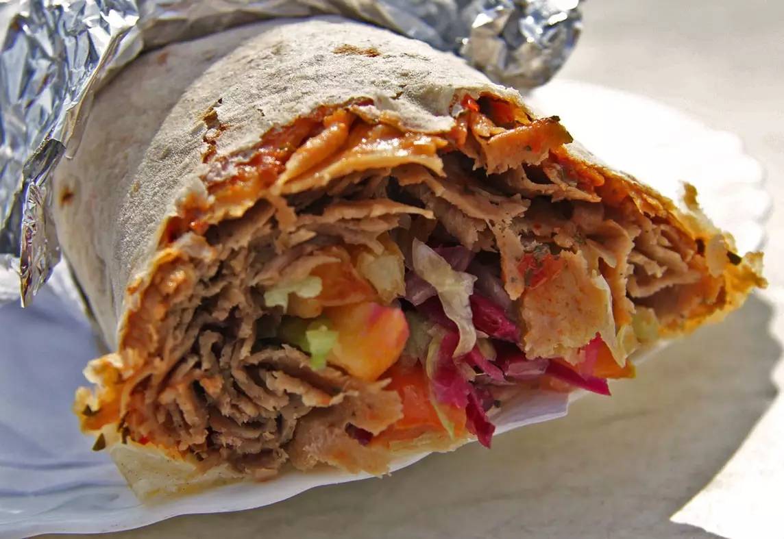 欧洲杯中场|各国粉丝在吃啥？