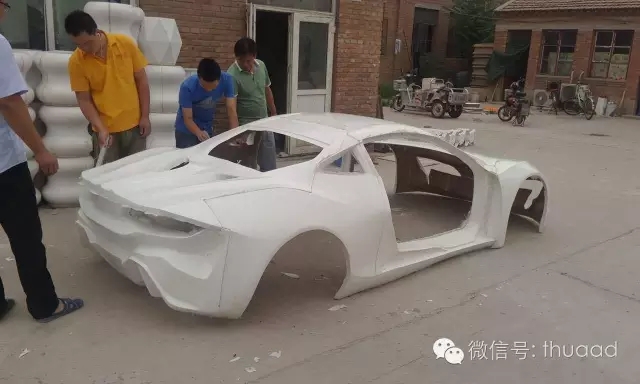 5名本科生，每天只睡6小时，1辆电动轿跑真车，惊艳全场