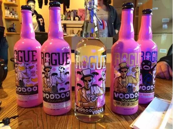 毕业啦！一起喝趴终生难忘的“怪咖”酒！