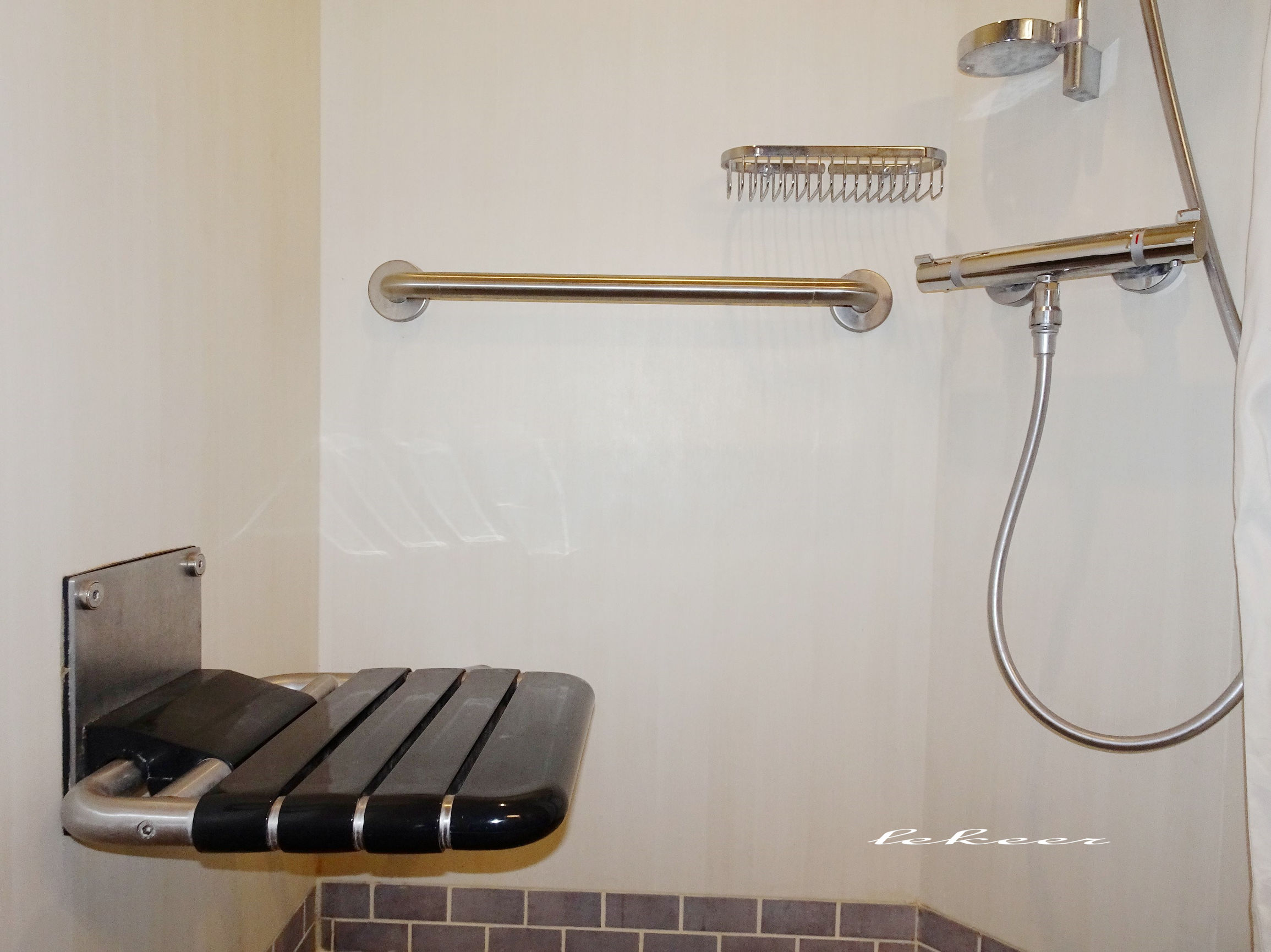 海洋量子号豪华游轮三视图,加勒比邮轮海洋量子号攻略