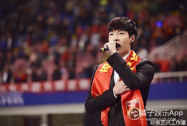 国足夺冠震撼瞬间,国足3比0战胜韩国队比赛首发