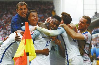 三喵升级,三喵变三狮军团