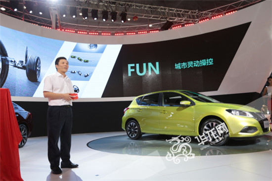 东风日产的车展,东风日产tiida车型图片和价格