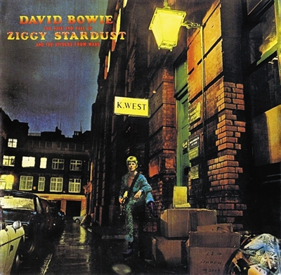 大卫鲍伊星尘歌,大卫鲍伊太空歌曲