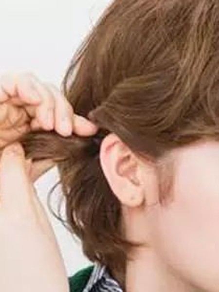 穿汉服中短发扎丸子头怎么扎好看,显年轻的发型扎法半扎短发