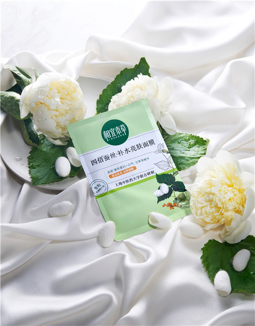 “皮肤喝饱水，秒变白富美“？那得喝对蚕丝水！