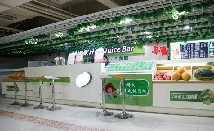 健康果汁喝起来冰爽一夏,鲜榨果汁营养会流失吗