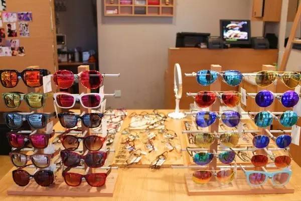 春夏必备墨镜品牌有哪些,韩国墨镜品牌明星同款