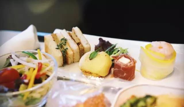 航空公司买机票技巧,订机票教学步骤