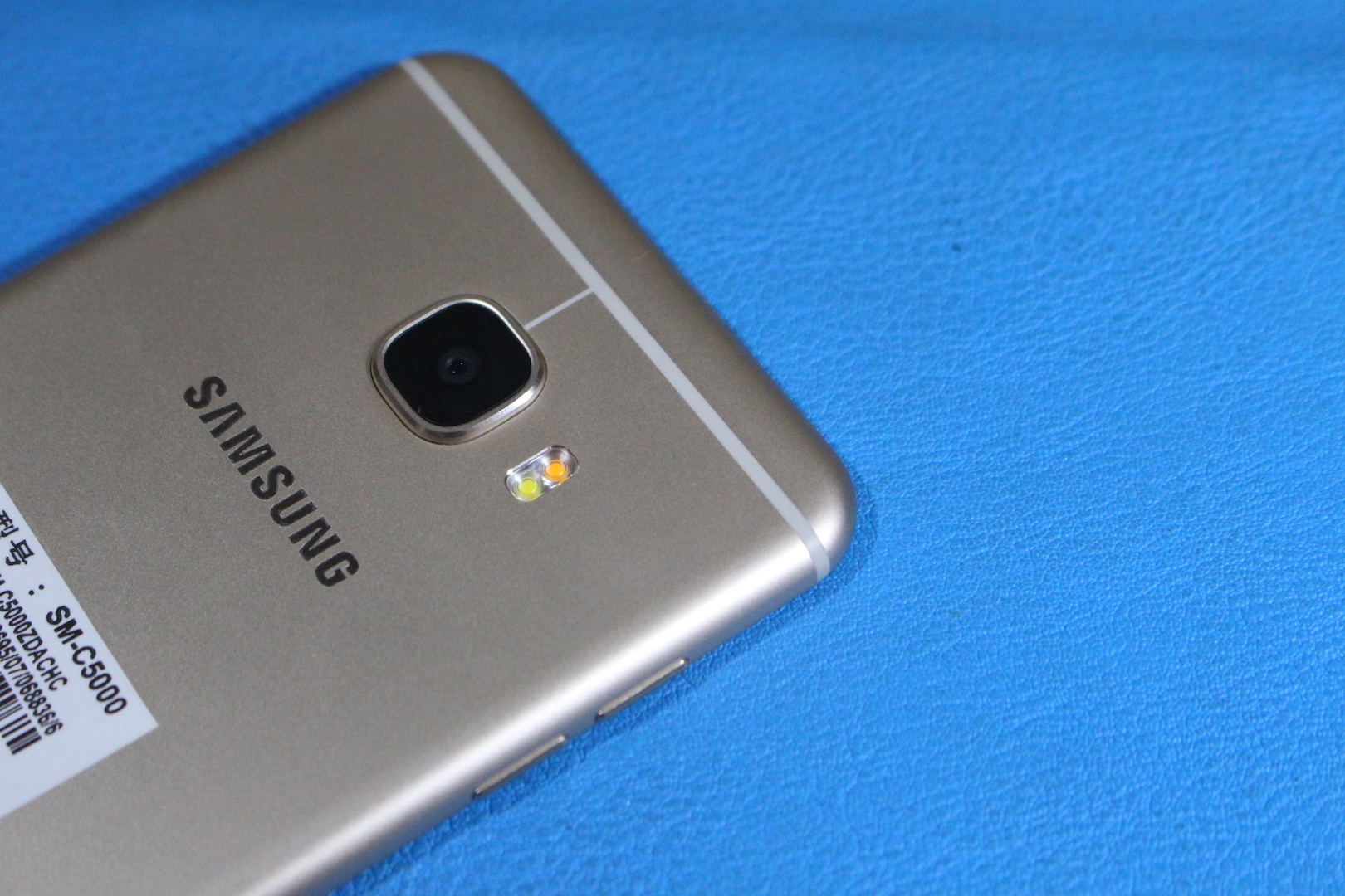 三星galaxyc5首发价,三星galaxyc5价格及参数配置