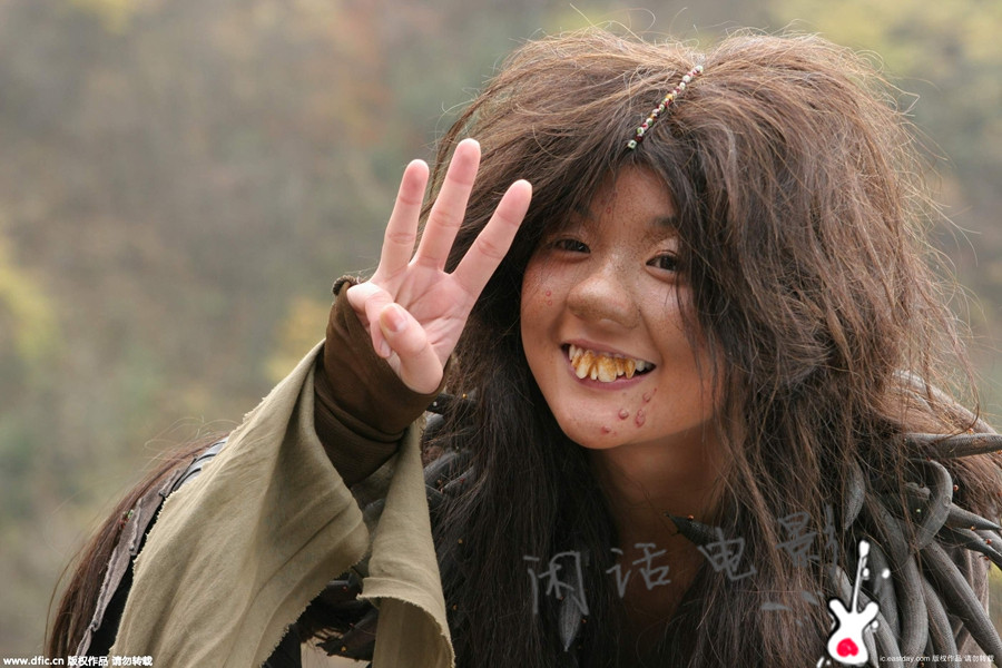 赵薇丑女电影,赵薇和范冰冰年轻时的照片