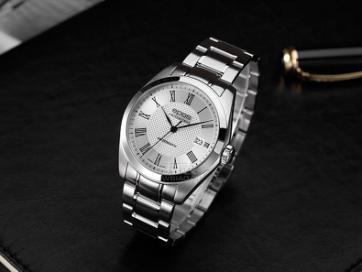 如何在职场提高人脉,职场小白学做表