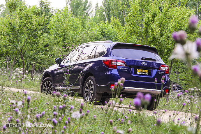 2010款斯巴鲁傲虎2.5评测,斯巴鲁傲虎试驾2021越野视频