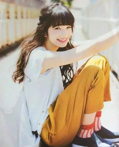 女生网红脸性格,漂亮女生都是网红脸吗