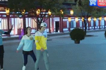 鹿晗我去上学啦小迷妹,鹿晗我去上学啦pk舞蹈