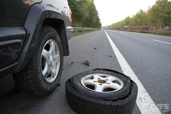 天津大客车事故35人死亡怎么判的,小车高速爆胎死亡率多少