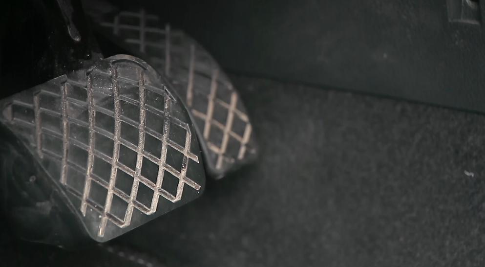 轩逸英朗测评,英朗1.5和轩逸1.6哪个动力好