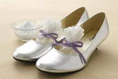 旧袜子不要扔冬天不用怕冻手了,旧袜子丢了是什么征兆