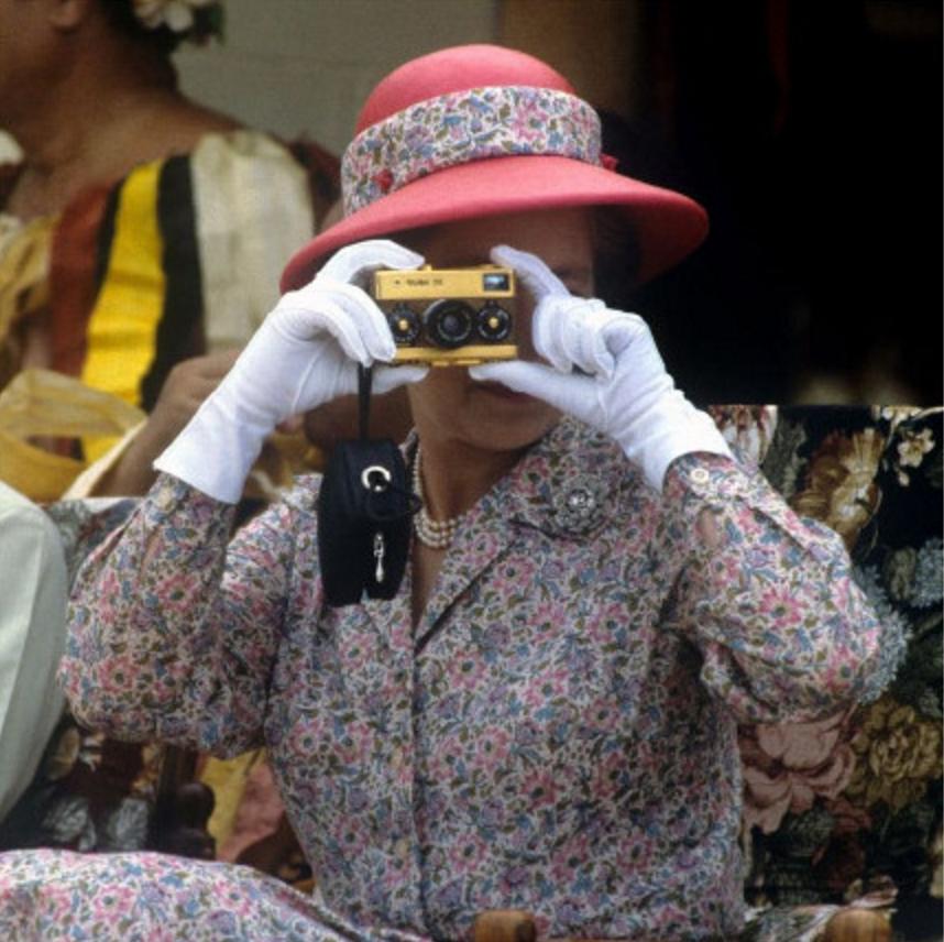 70张相片英国女王伊丽莎白,96张照片回顾英国女王的一生