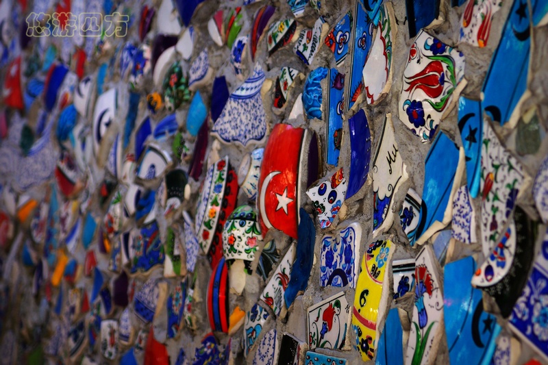 杩峰け鍦ㄧ激绾峰褰╃殑鎷夌編涓栫晫,杩峰け鍦ㄤ紛鏂潶甯冨皵