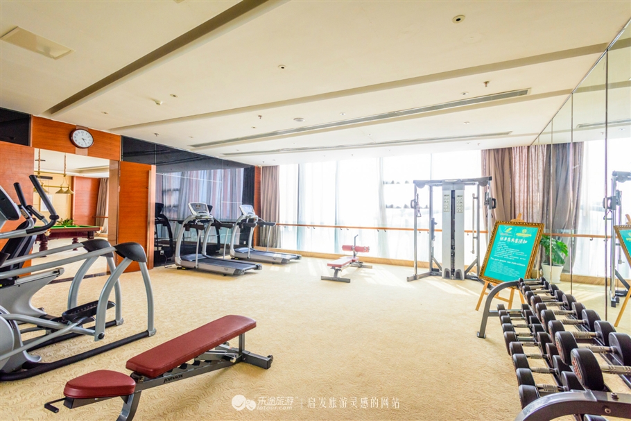 碧桂园十里金滩酒店海边上的五星酒店