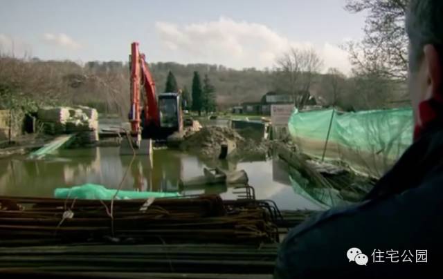 河边怎么建房子好看,河边房子怎么造