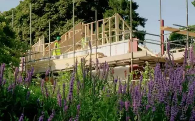 河边怎么建房子好看,河边房子怎么造