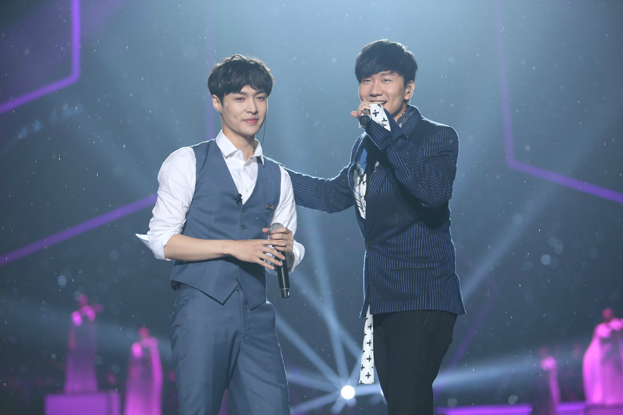 张艺兴和tfboys出道十年,张艺兴不退团的影响