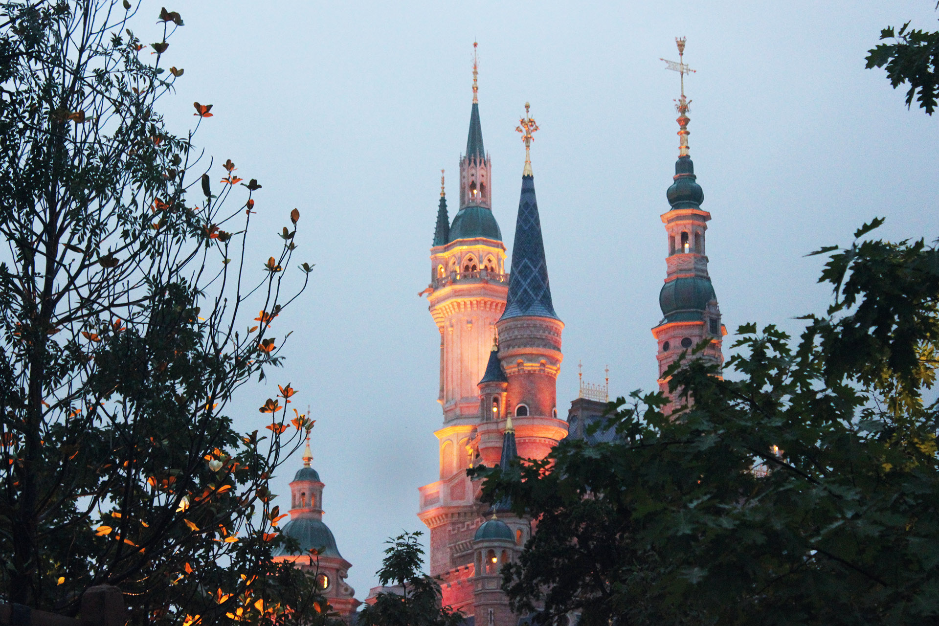 上海迪士尼好玩吗值得去吗,上海迪士尼一整天游玩攻略