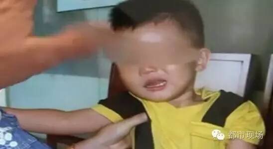 一夜后2岁幼童竟然面瘫,嘴巴不动左眼睁不开,原因让人啼笑皆非