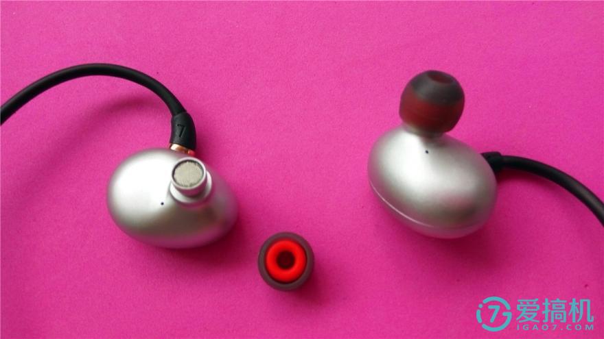 兴戈apt7日蚀真无线耳机评测,兴戈apt7蓝牙耳机开箱